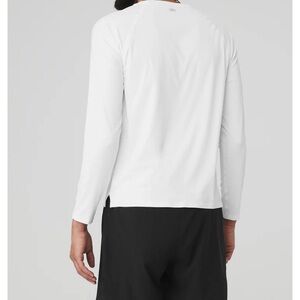 Alo Yoga IDOL LONG SLEEVE PERFORMANCE TEE men's large new